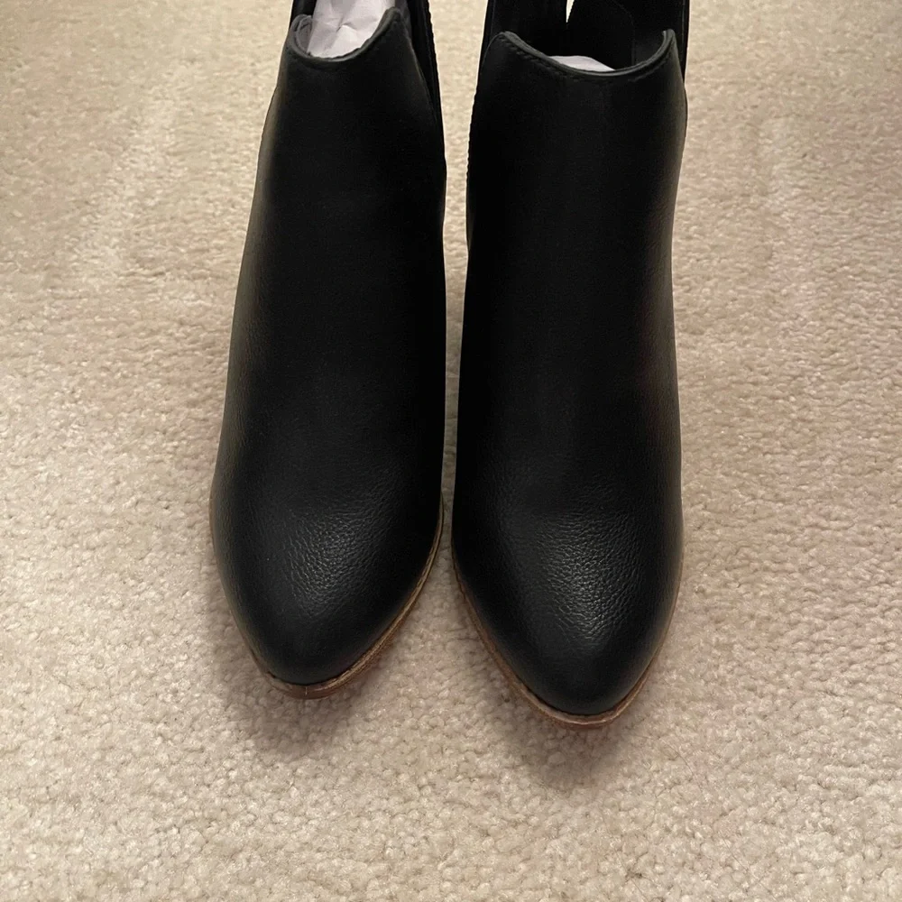 Black Heeled Bootie - Picture 4 of 5